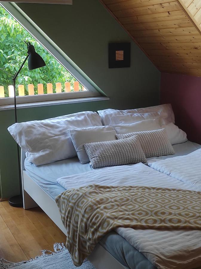 Benaja Swiss Nyaralohaz Villa Keszthely Exteriör bild